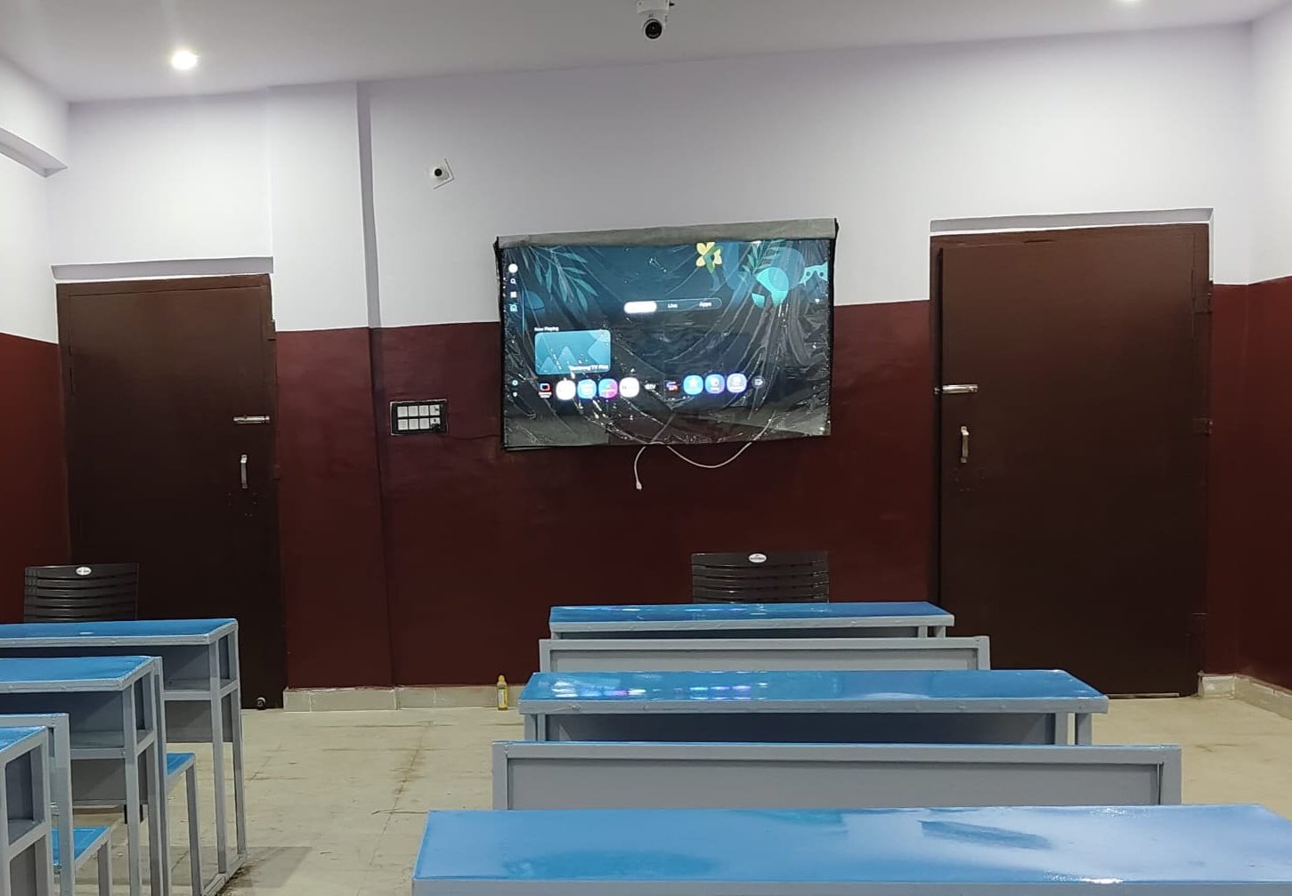 Modern Smart Classroom for Students